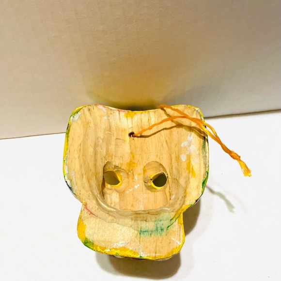 Ornamental Guatemala Hancrafted Tiger Mask 3" x 4" - Picture 4 of 4